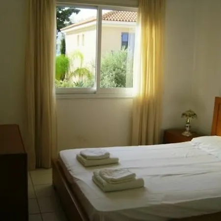 Francis Apartment